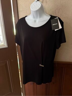 New DKNY Black Short Sleeved Blouse XL nwt